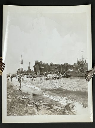 Item #51260.1 LEYTE LANDING, 20 October 1944. WWII Photograph